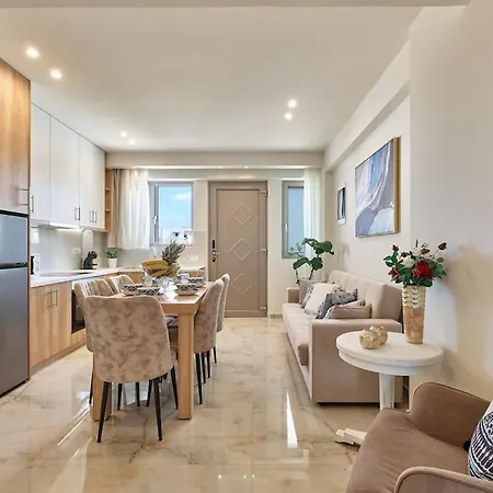 Superior Family W/pool Dining Area דירה