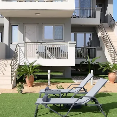 Superior Family W/pool Dining Area דירה *