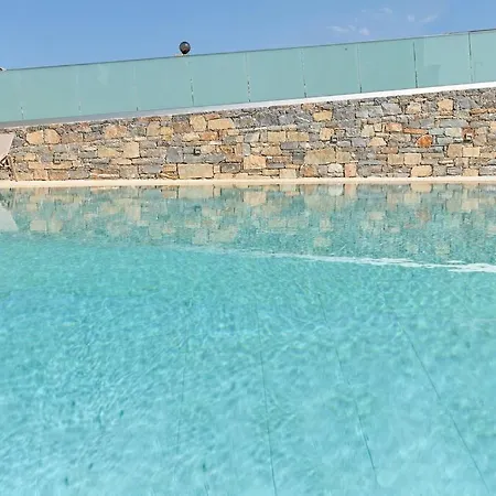 Superior Family W/pool Dining Area דירה *